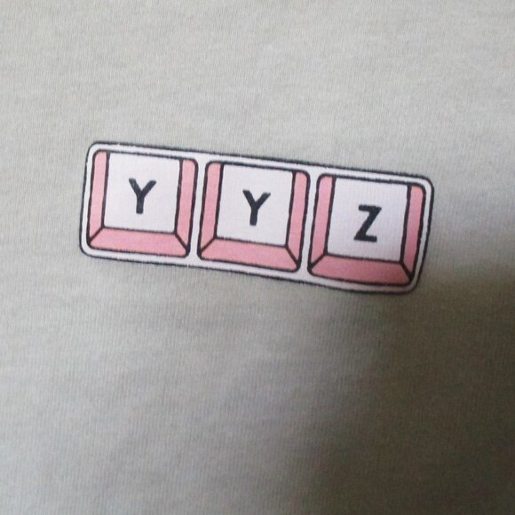 YYZ T-Shirt SMALL Toronto - Picture 2 of 3